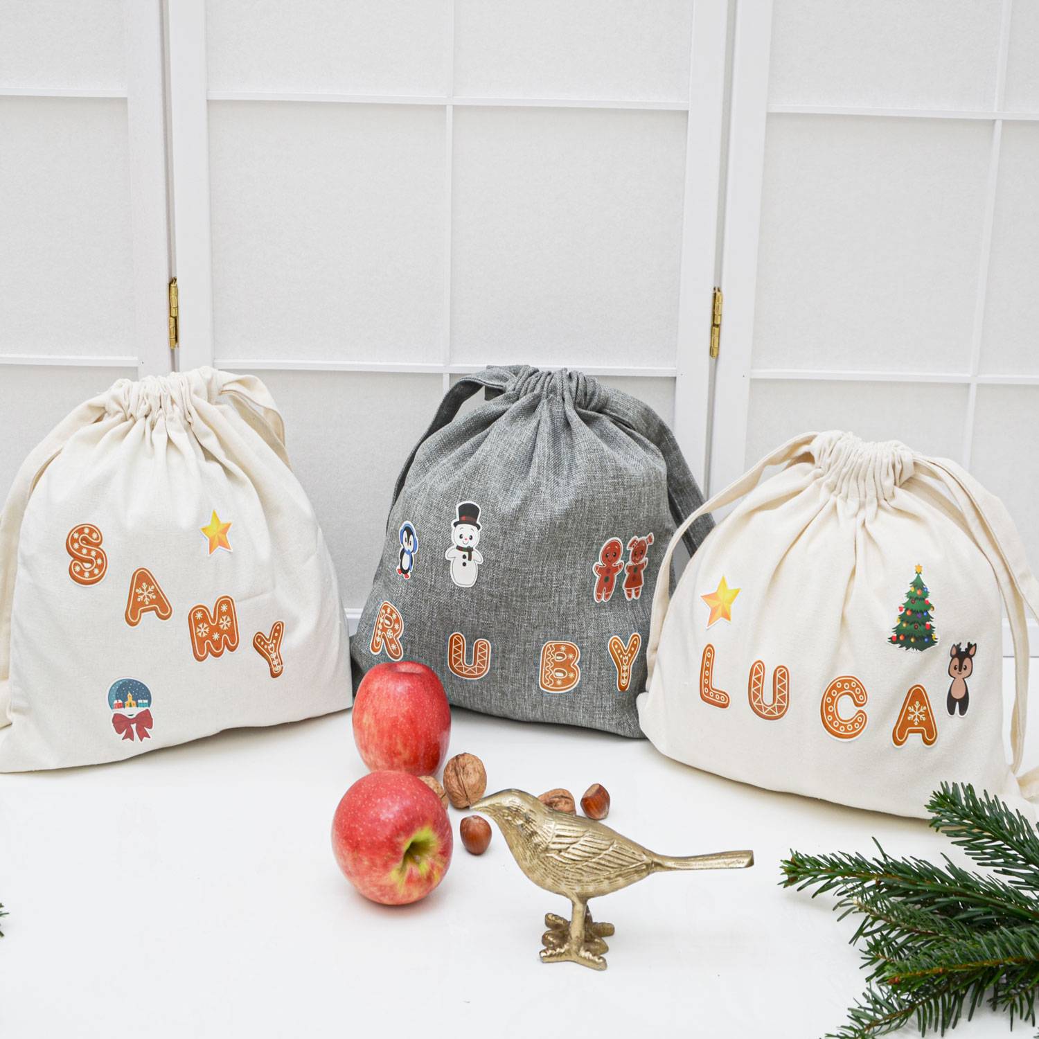 6 Geschenkbeutel Weihnachten - 300 Aufkleber - 32x32 Stoffbeutel Säckchen Groß