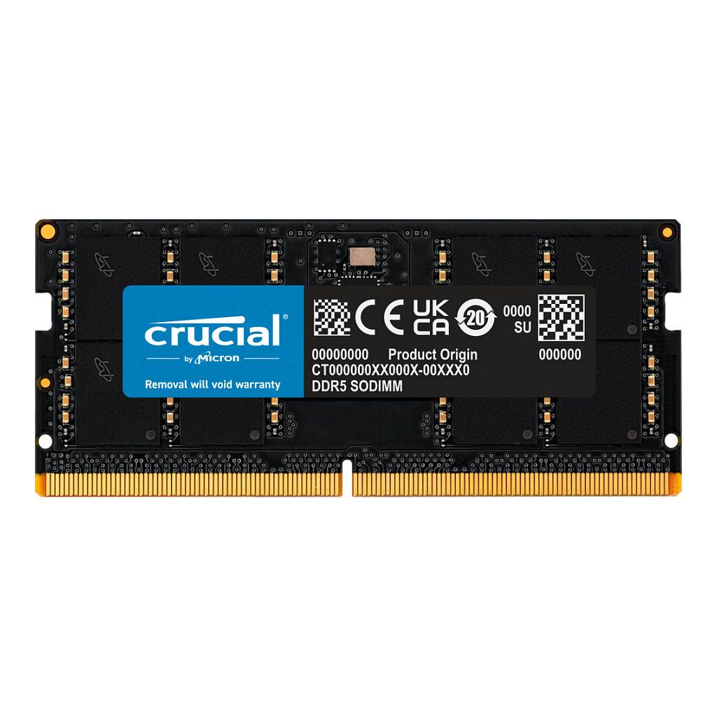 Ein schwarzes DDR5-SODIMM-RAM-Modul mit einem blauen 