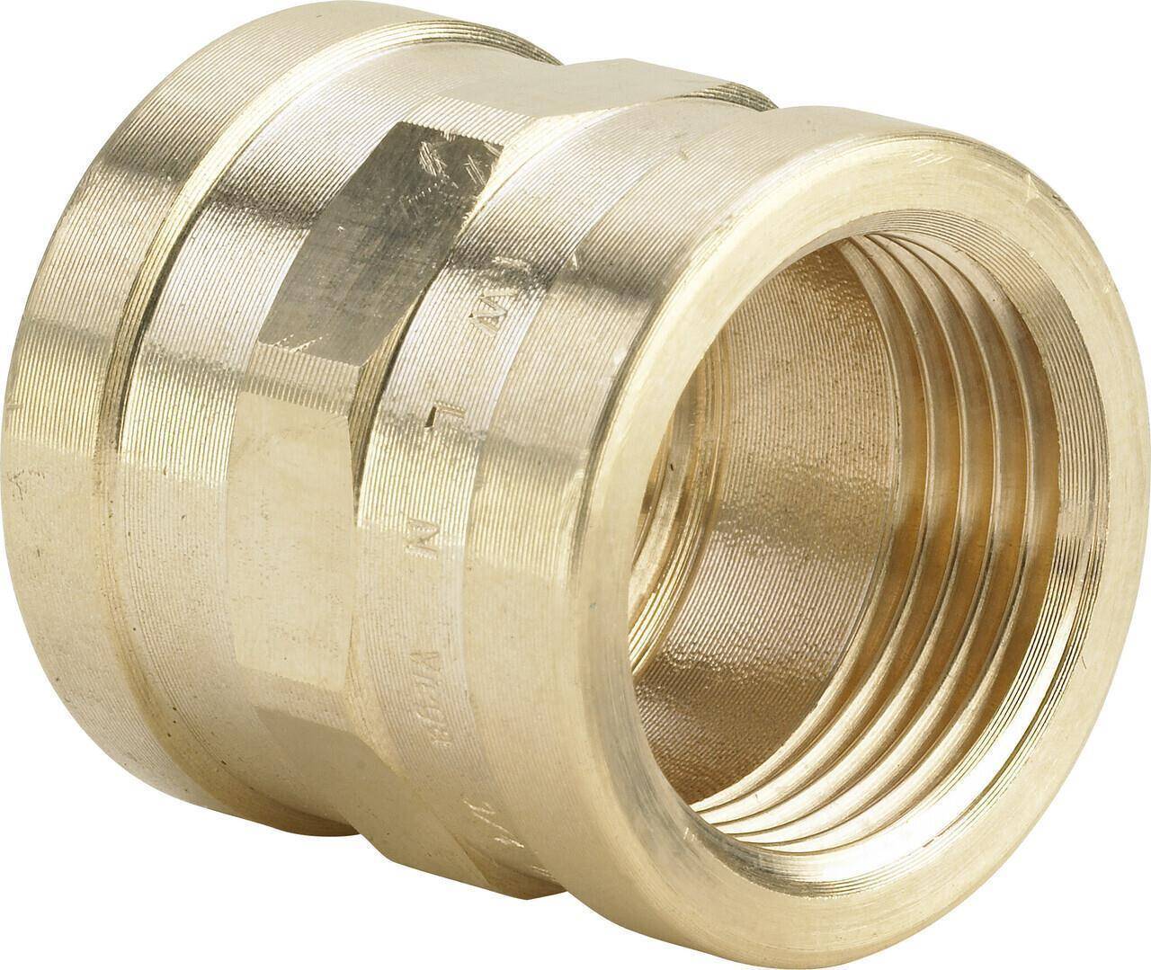 Messing-Rohrverschraubung mit Gewinde und Adapter mit Innengewinde an einem Ende und breiterer glatter Oberfläche, gezeigt auf weißem Hintergrund.