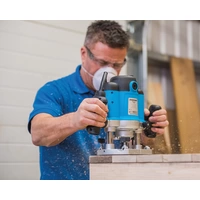 Oberfräse 1500 W inkl. Spannzangen 1/2 Zoll, 1/4 Zoll, 8 mm und 12 mm Oberfräse 1500 W inkl. Spannzangen 1/2 Zoll, 1/4 Zoll, 8 mm und 12 mm