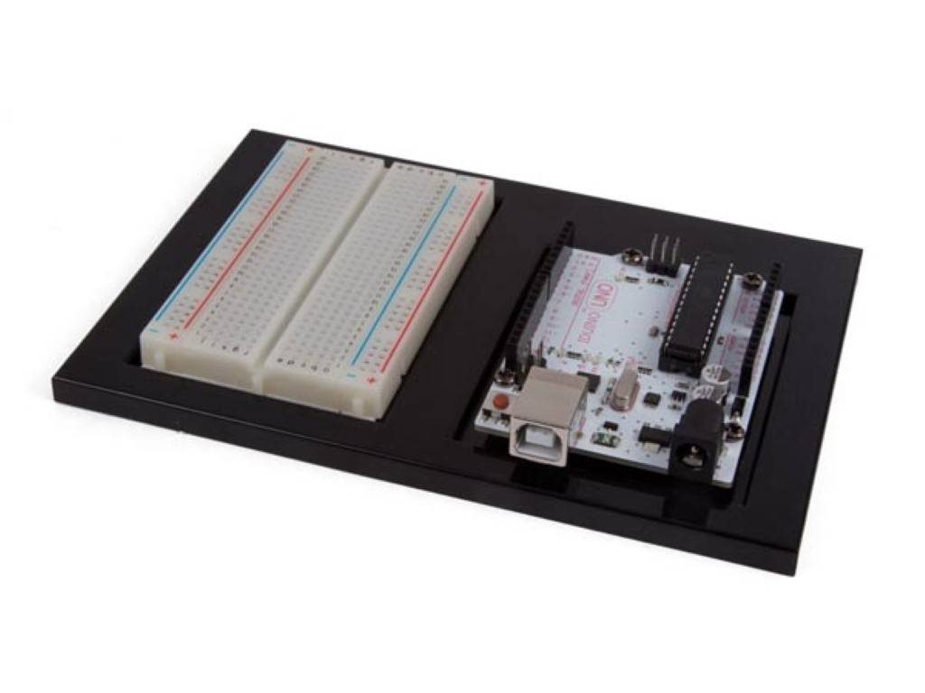 PROJEKT-HALTERUNG FÜR ARDUINO UNO ENTWICKLUNGSBOARD + STECKPLATINE