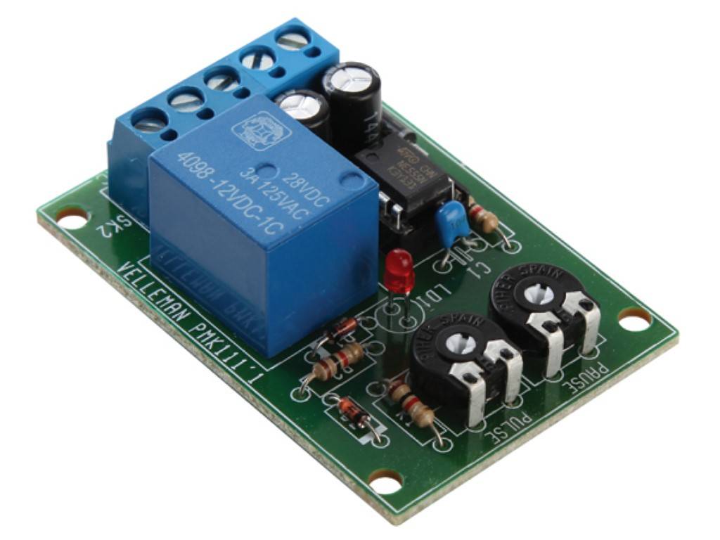 EINSTELLBARER TIMER MIT RELAISAUSGANG