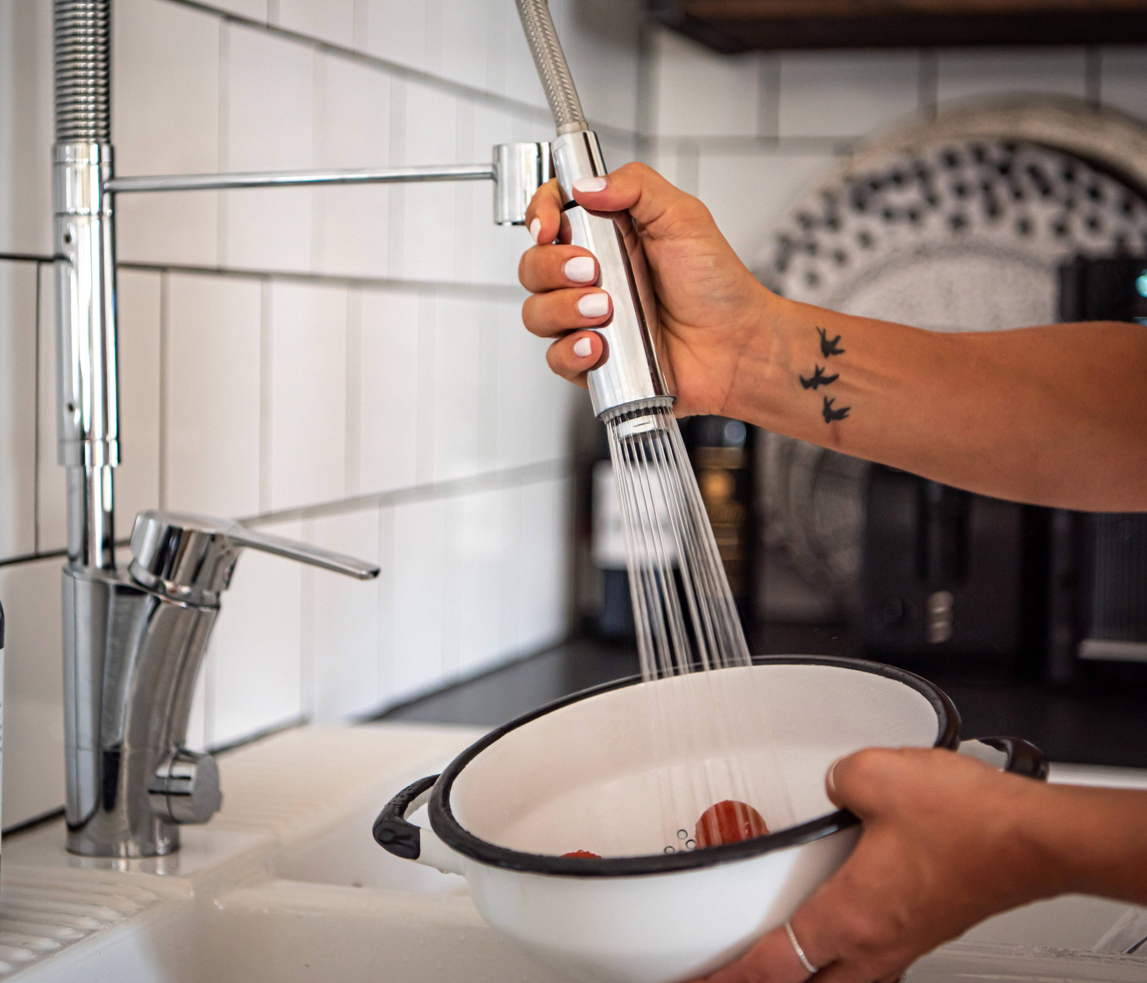 Mora CERA miniprofi Spültisch-Einhebelmischer mit Geräteabsperrventil Chrom