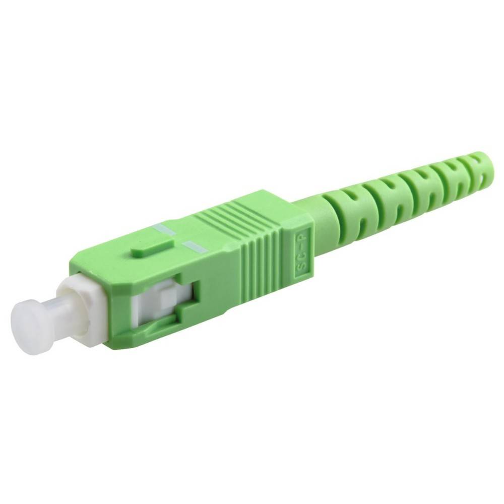 Ein grüner SC/APC-Faseroptikstecker mit weißer Kappe, der zum Verbinden von Faseroptikkabeln in der Telekommunikation verwendet wird.