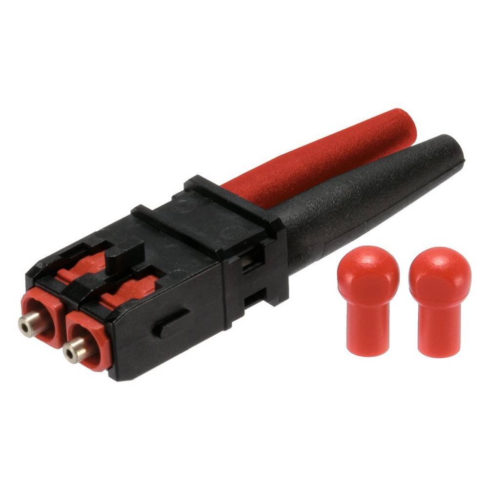 Anderson Powerpole Stecker, schwarzes und rotes Gehäuse mit zwei Stiften, zwei rote Schutzendkappen. Verwendet für elektrische Verbindungen.