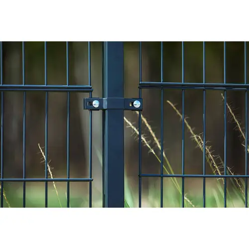 DOPPELSTABMATTENZAUN MORATA - Farbe / Höhe / Länge: Farbe: Anthrazit / Höhe: 240 cm / Länge: 46 m, Anzahl Eckpfosten: 3x Eckpfosten DOPPELSTABMATTENZAUN MORATA - Farbe / Höhe / Länge: Farbe: Anthrazit / Höhe: 240 cm / Länge: 46 m, Anzahl Eckpfosten: 3x Eckpfosten