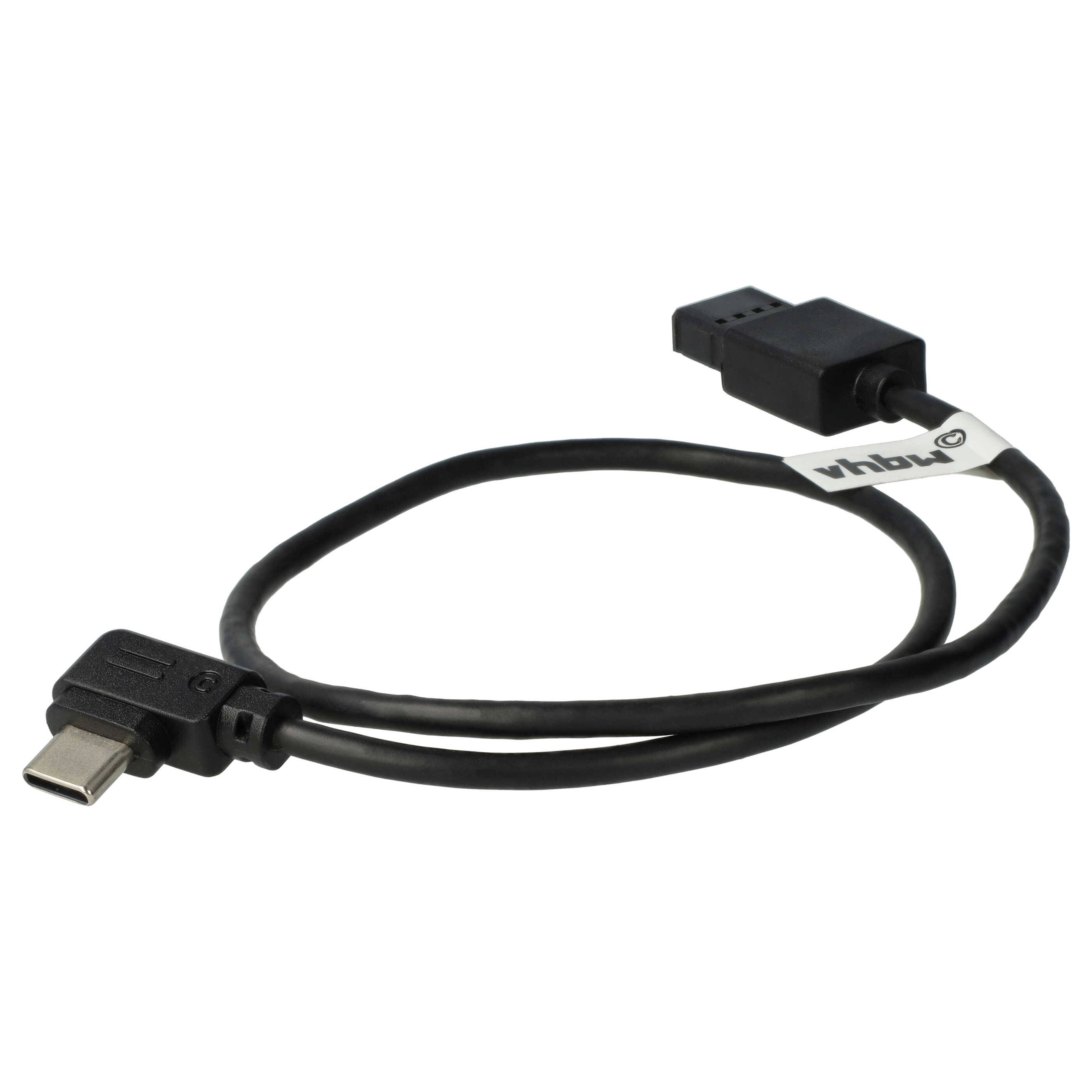 Ein schwarzes USB-C-zu-5-Pin-Adapterkabel mit einer Beschriftung, auf der „Vhub