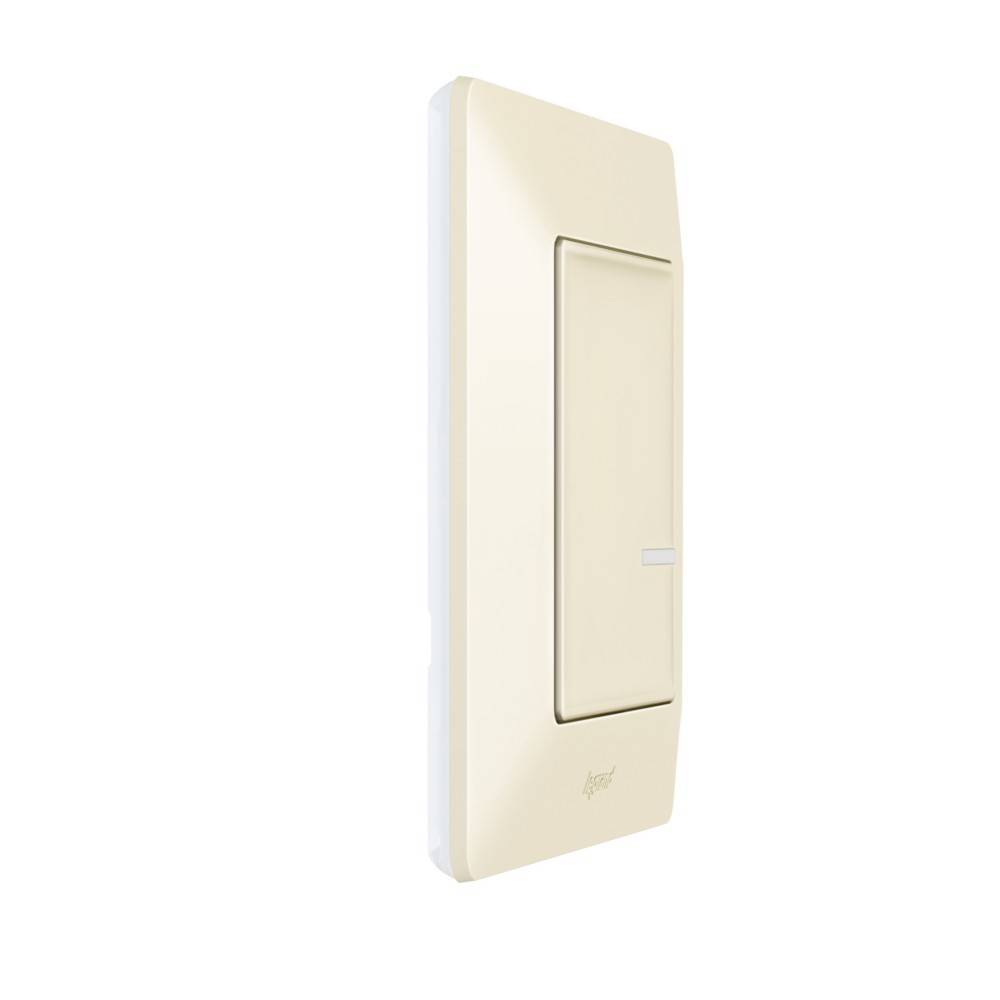 Ein beige Lichtschalter an einer weißen Wand mit elegantem, modernem Design.