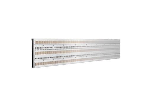 Ein rechteckiger LED-Lichtstreifen mit weißer Basis und zahlreichen kleinen LED-Lämpchen, die in Reihen angeordnet sind.