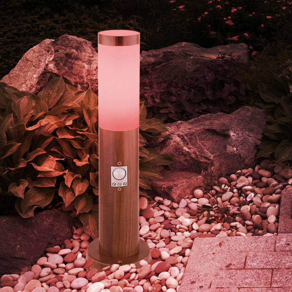 Sockelleuchte mit Bewegungsmelder Holz Optik Außen Standleuchte Pollerleuchte Edelstahl, Fernbedienung dimmbar, RGB LED 8,5W 806Lm warmweiß, DxH 7,6