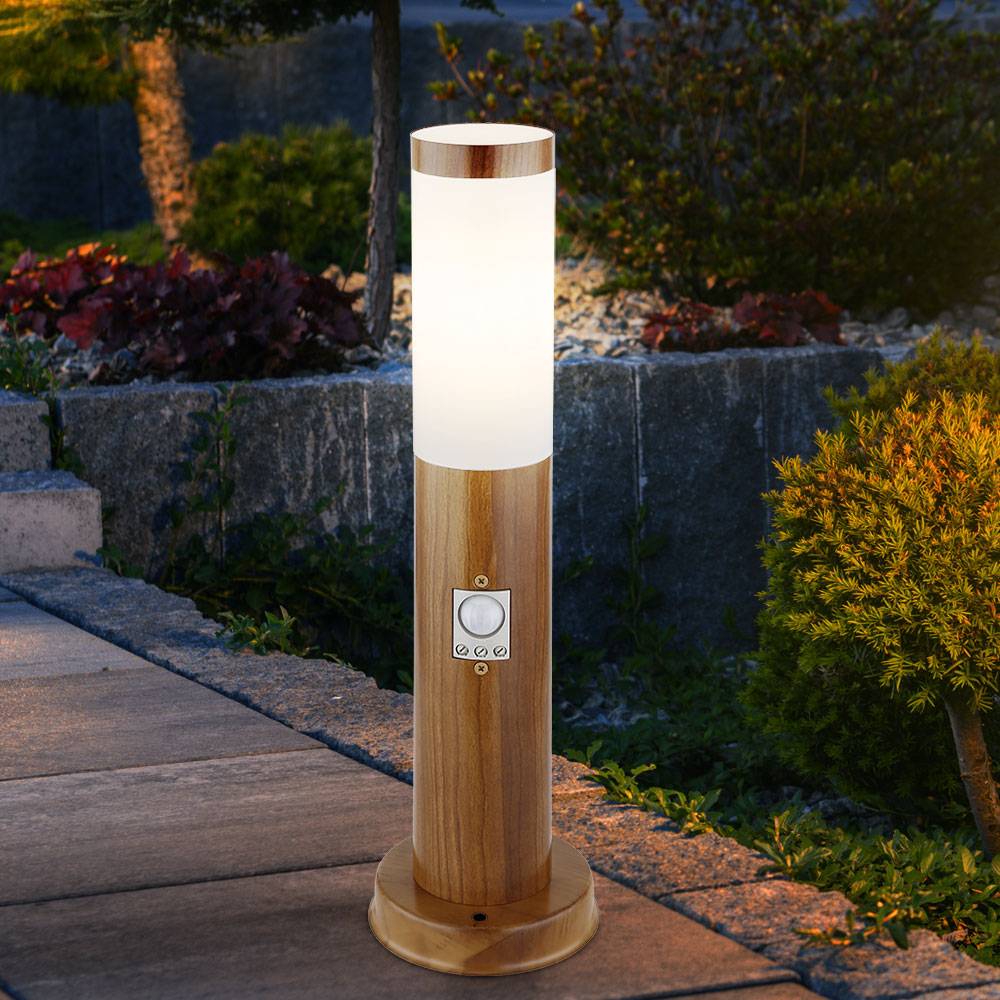 Sockelleuchte mit Bewegungsmelder Holz Optik Außen Standleuchte Pollerleuchte Edelstahl, Kunststoff weiß, 1x E27, DxH 7,6 x 45 cm