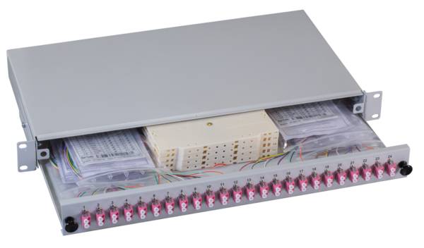 Bestückte Spleißbox ausziehbar LC OM4 -- 24xPigtails / 12xDuplex-Kupplung Glasfaserverkabelung 19