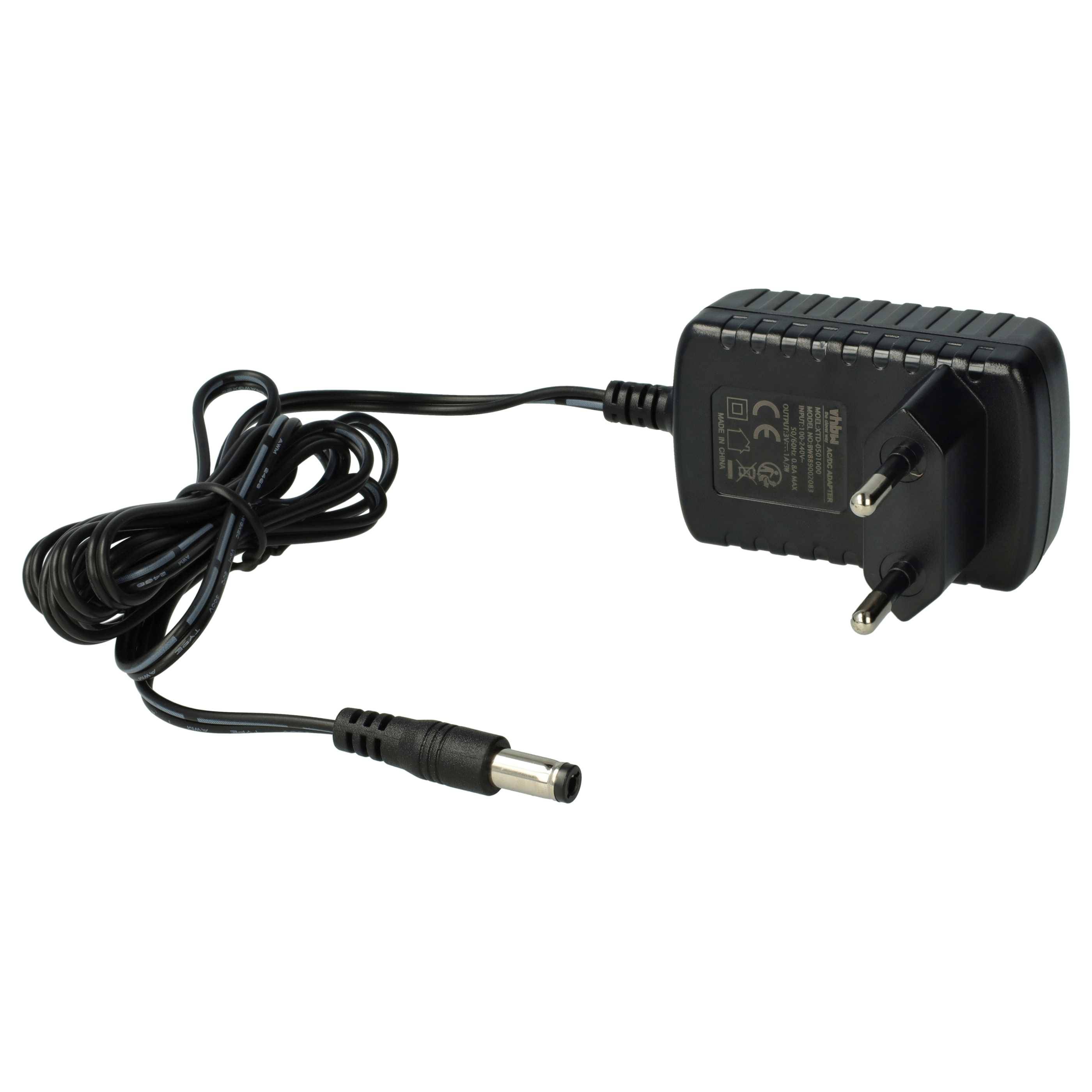 Ein schwarzer Stromadapter mit europäischem Stecker und einem angeschlossenen Kabel, das in einen zylindrischen Stecker endet.