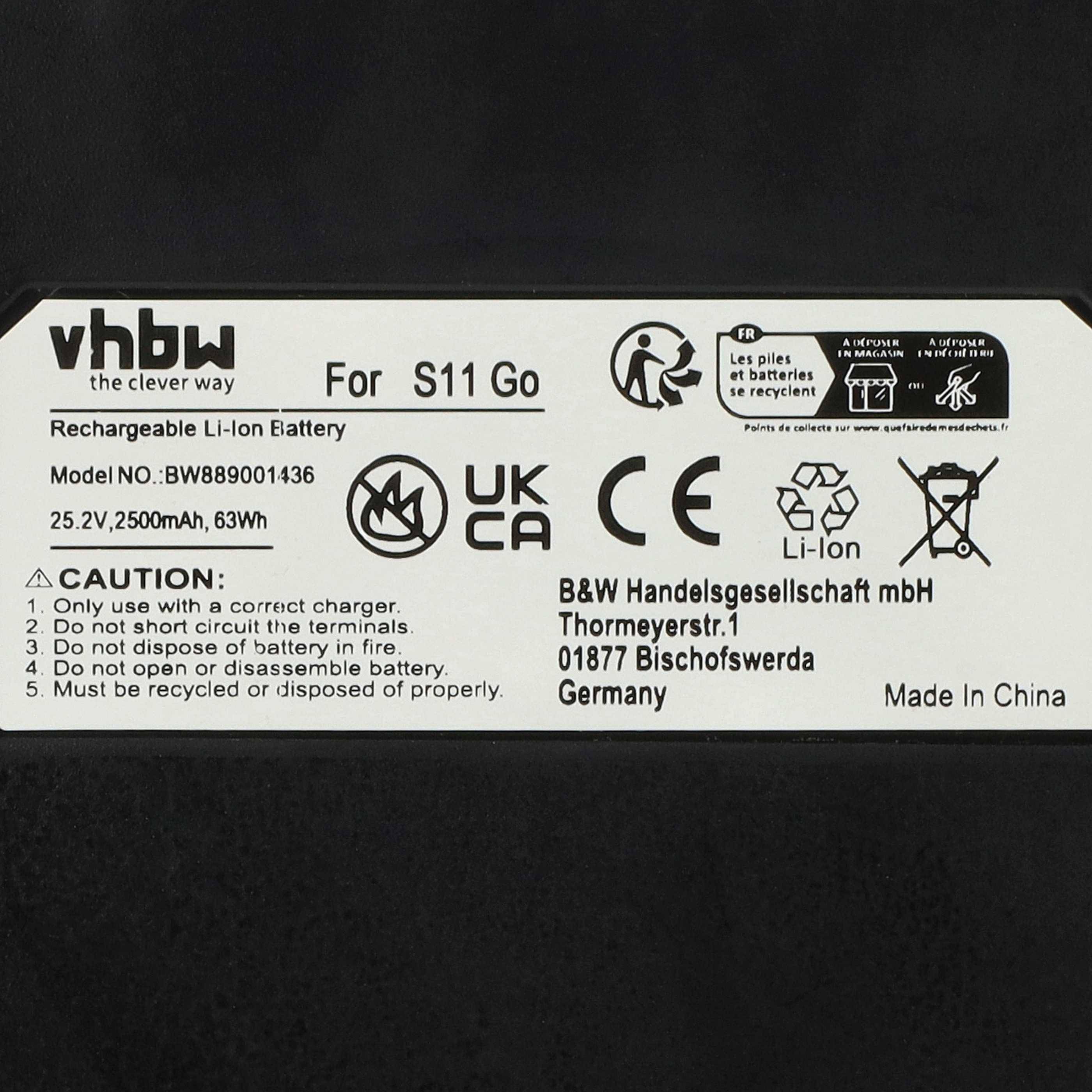 Weißes Etikett auf einer Batterie für S11 Go, enthält Vorsichtsrichtlinien, Unternehmensangaben, Zertifizierungssymbole, 2500mAh, 63Wh. Hergestellt in China.