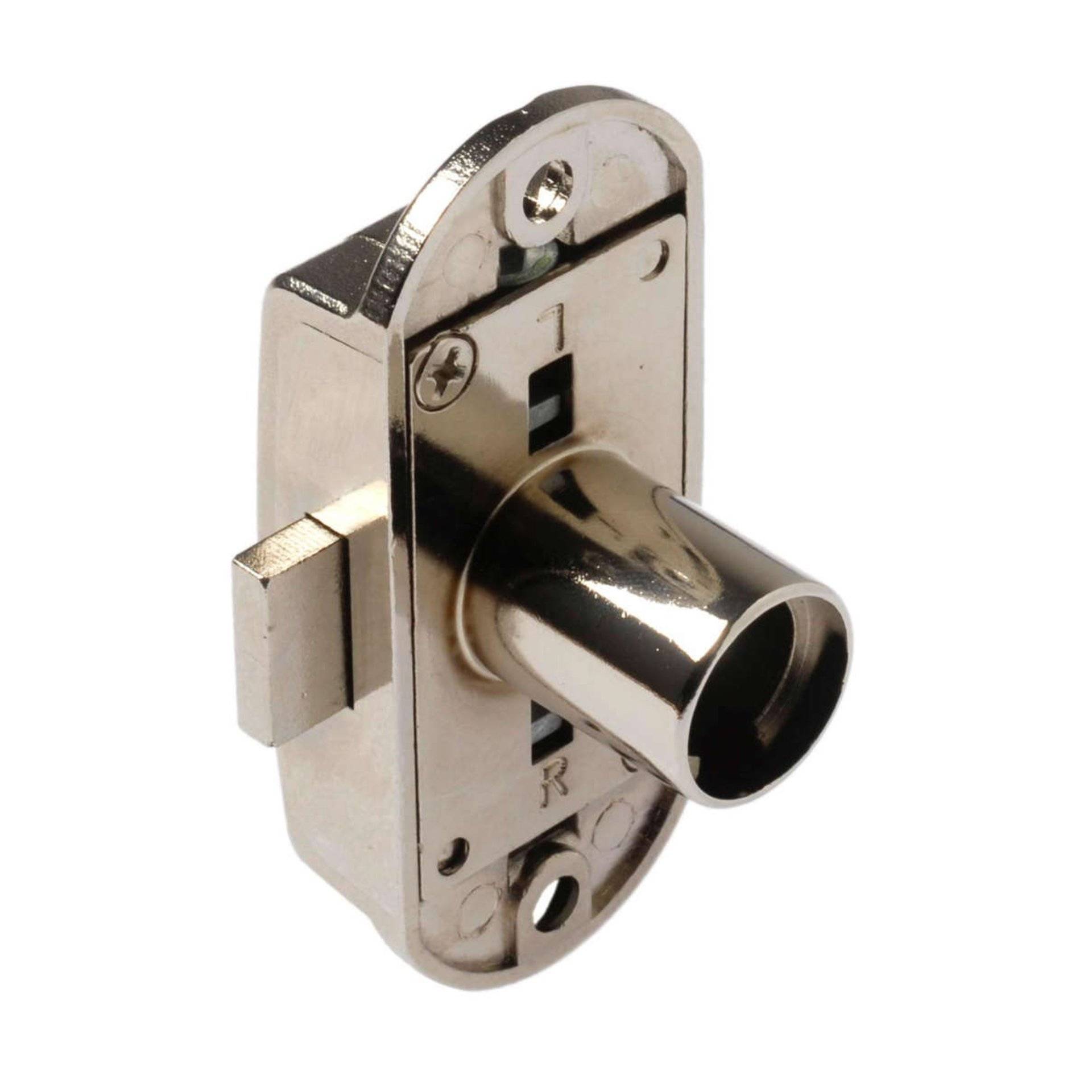 Ein silbernes Metallschloss mit zylindrischem Vorsprung, das mit eingraviertem 