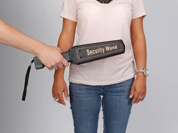 Velleman Hand-Metalldetektor, einstellbare Empfindlichkeit, Suchtiefe 5 cm