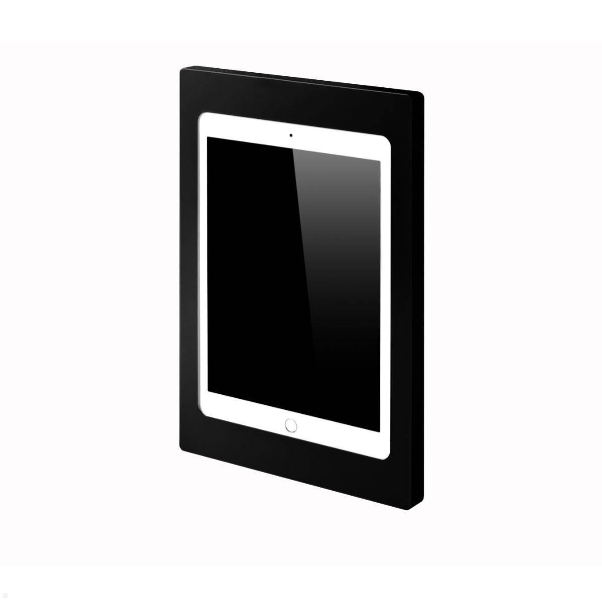 Ein Tablet, vertikal in einem schwarzen Rahmen montiert, wahrscheinlich für Präsentations- oder AnzeigeZwecke verwendet.