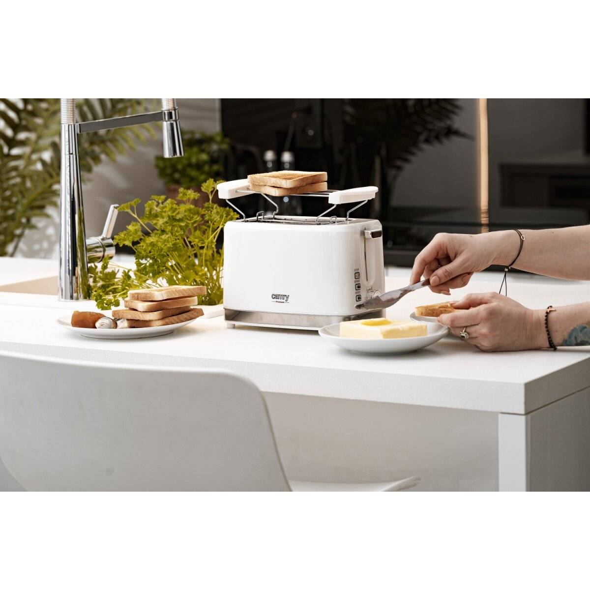 Camry CR 3219 2-Scheiben-Toaster aus Edelstahl mit 6 Stufen, 900 W - Weiß