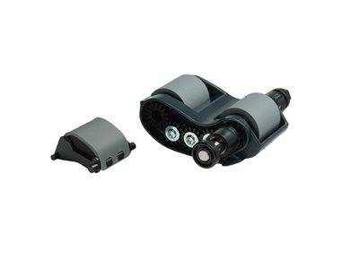 Ein Nahaufnahmebild einer Walzeneinheit und einer Ersatzabdeckung, die üblicherweise in Druckern zum Papierzuführen verwendet wird, mit grauen Walzen und einem schwarzen Rahmen.