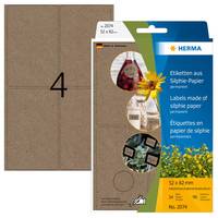 Hema selbstklebende Etiketten auf Kraftpapier, Packung mit 4 Blättern, gezeigt in der Produktverpackung mit einem großen Musterblatt dahinter.