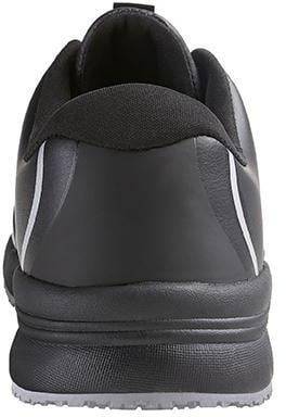 Rückansicht eines schwarzen Athletikschuhs mit silbernen Akzenten, die den Fersenbereich und den gepolsterten Kragen für Halt und Komfort zeigt.