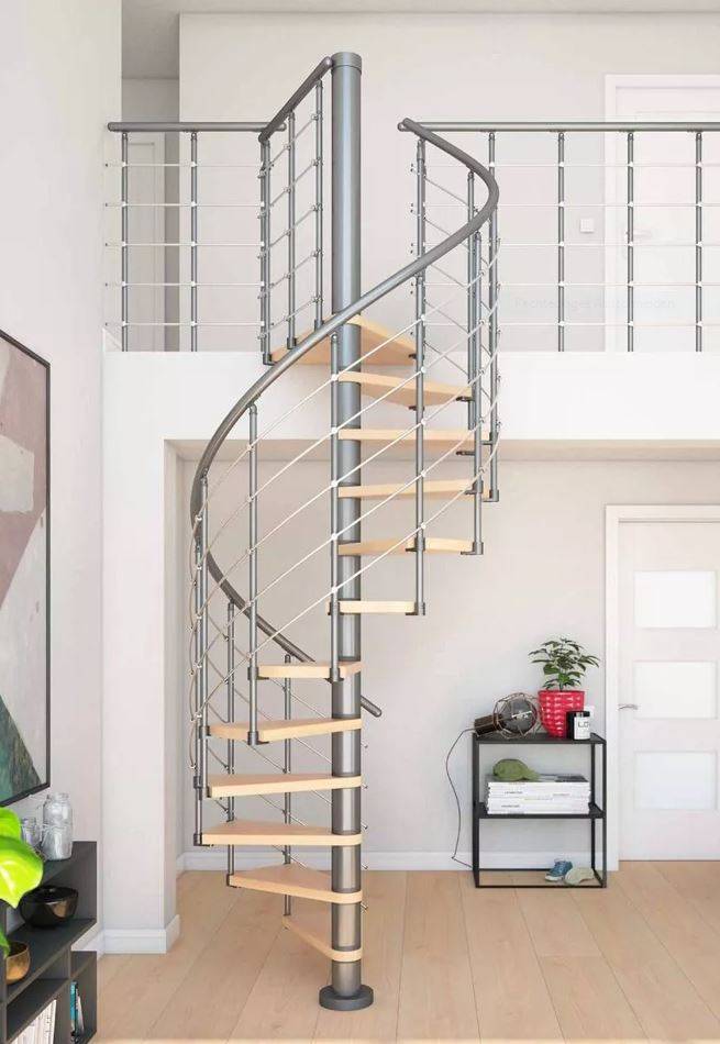 Dolle Spindeltreppe Oslo Ø160cm mit 336-368cm Geschosshöhe 15 Stufen Eiche lackiert Geländer weiß, mitlaufende Kunststoffstäbe