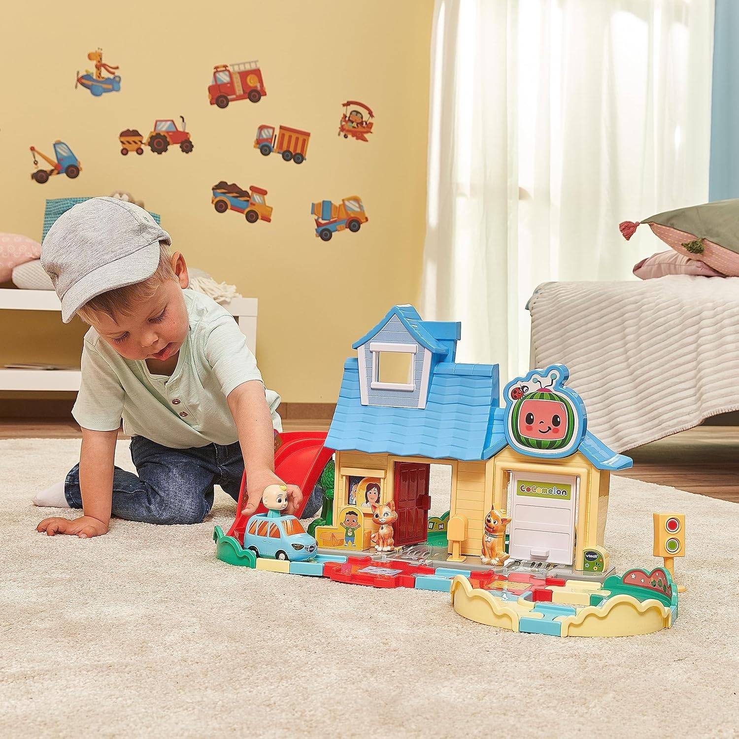 VTech CoComelon Tut Tut Baby Flitzer JJs Spielhaus Lernset mit Auto und Tieren