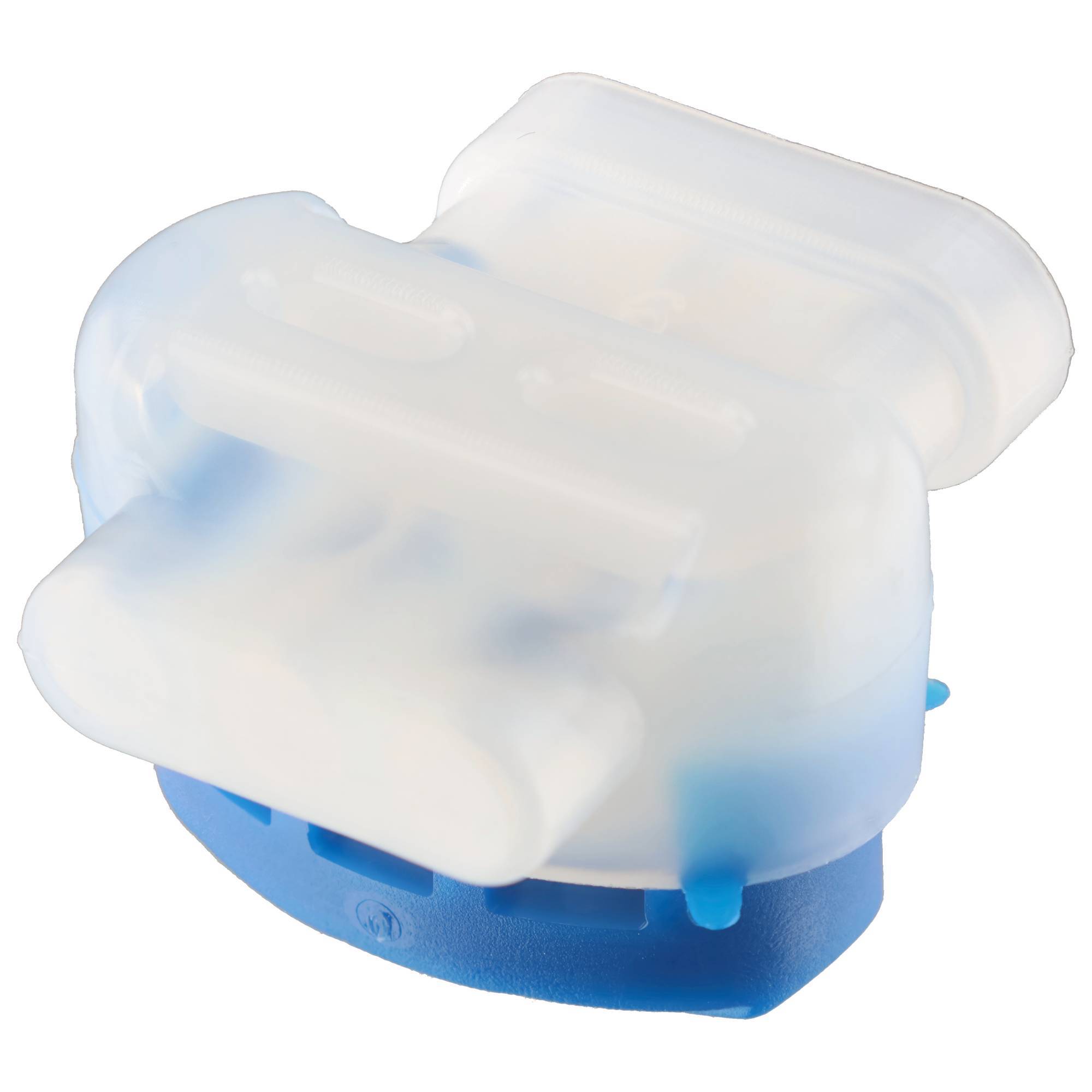 Transparenter Silikon-Zahnschutz mit blauer Basis, isoliert auf weißem Hintergrund dargestellt.