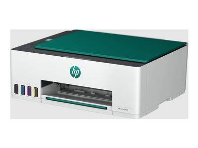 Ein weißer HP-Drucker mit einem grün abgedecktem Scanner und farbigen Tintenanzeigen auf der Vorderseite. Er ist für den privaten Gebrauch oder den Bürobedarf konzipiert.