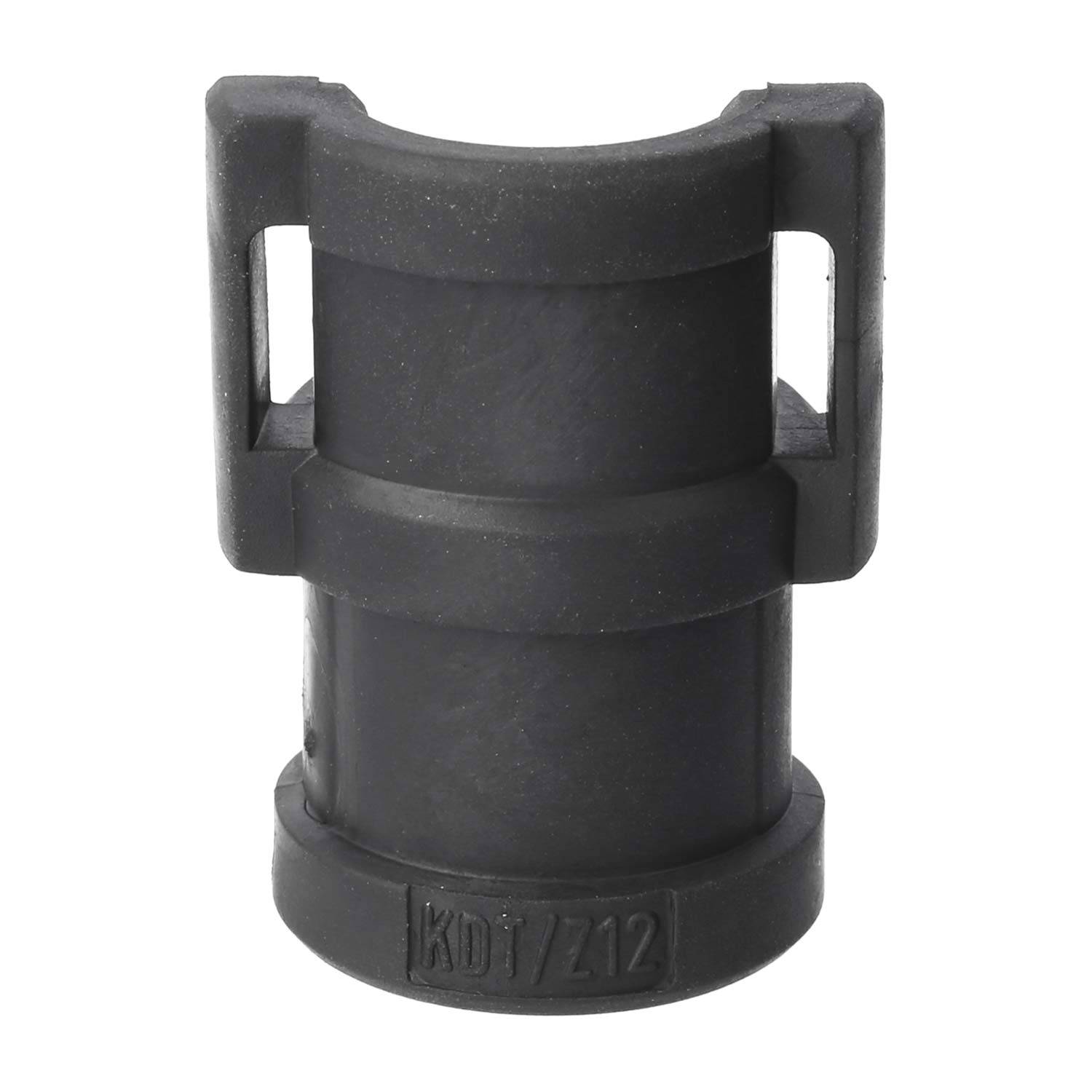 Eine Nahaufnahme eines schwarzen zylindrischen Kunststoffbauteils mit zwei flachen, gegenüberliegenden Laschen oben und der Beschriftung ‚KD17212' am unteren Ende.