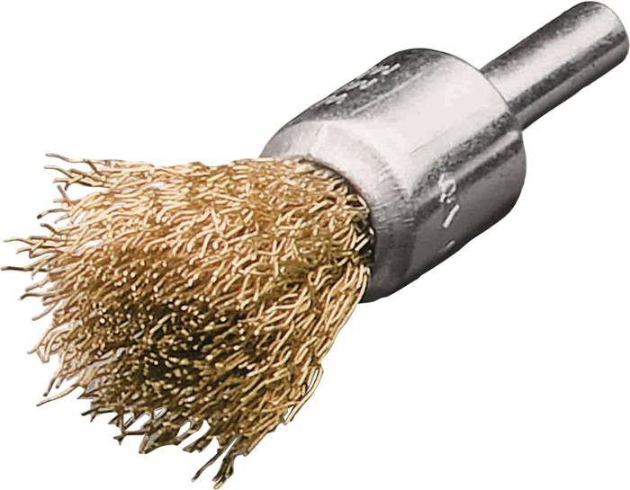 Eine Nahaufnahme eines Drahtbürsten-Aufsatzes mit feinen, goldenen Borsten und einem Metallschaft, verwendet zum Reinigen oder zur Oberflächenvorbereitung.