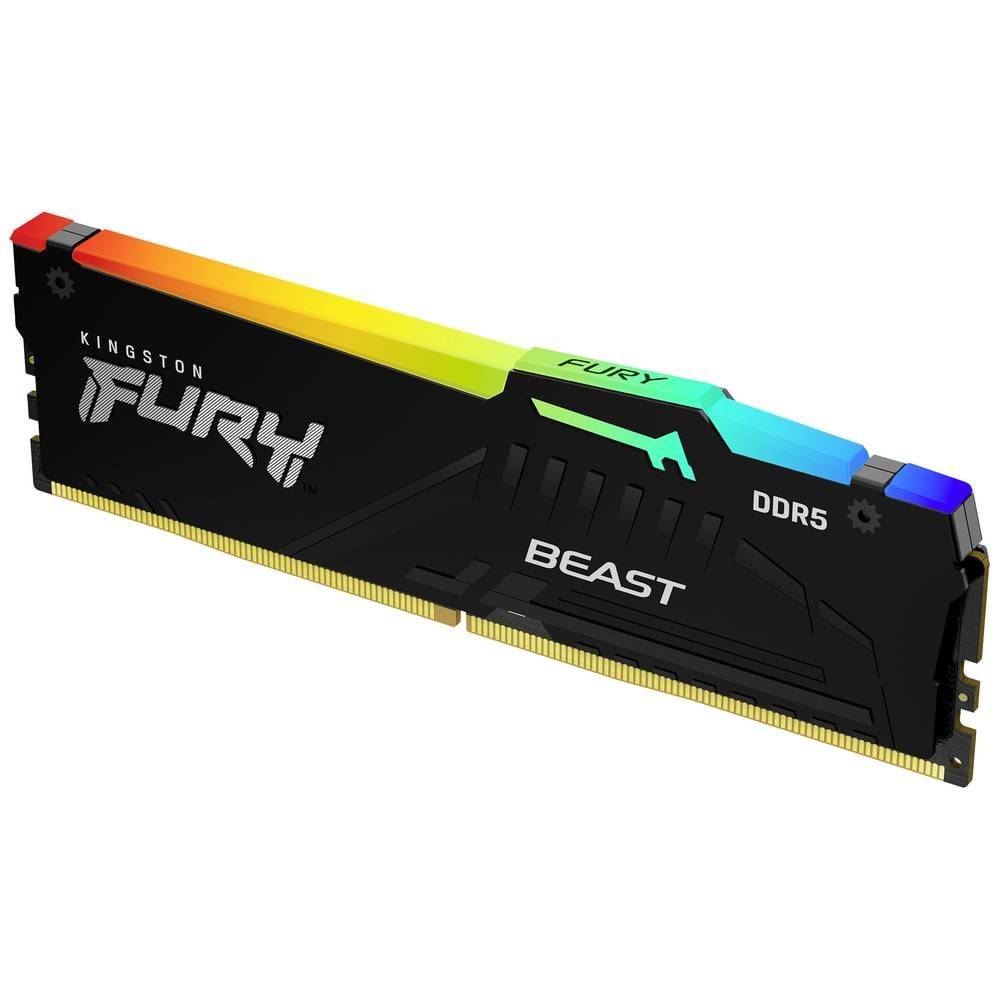 Kingston Fury Beast DDR5 Desktop-RAM-Modul mit regenbogenfarbigem RGB-Wärmeverteiler auf weißem Hintergrund.