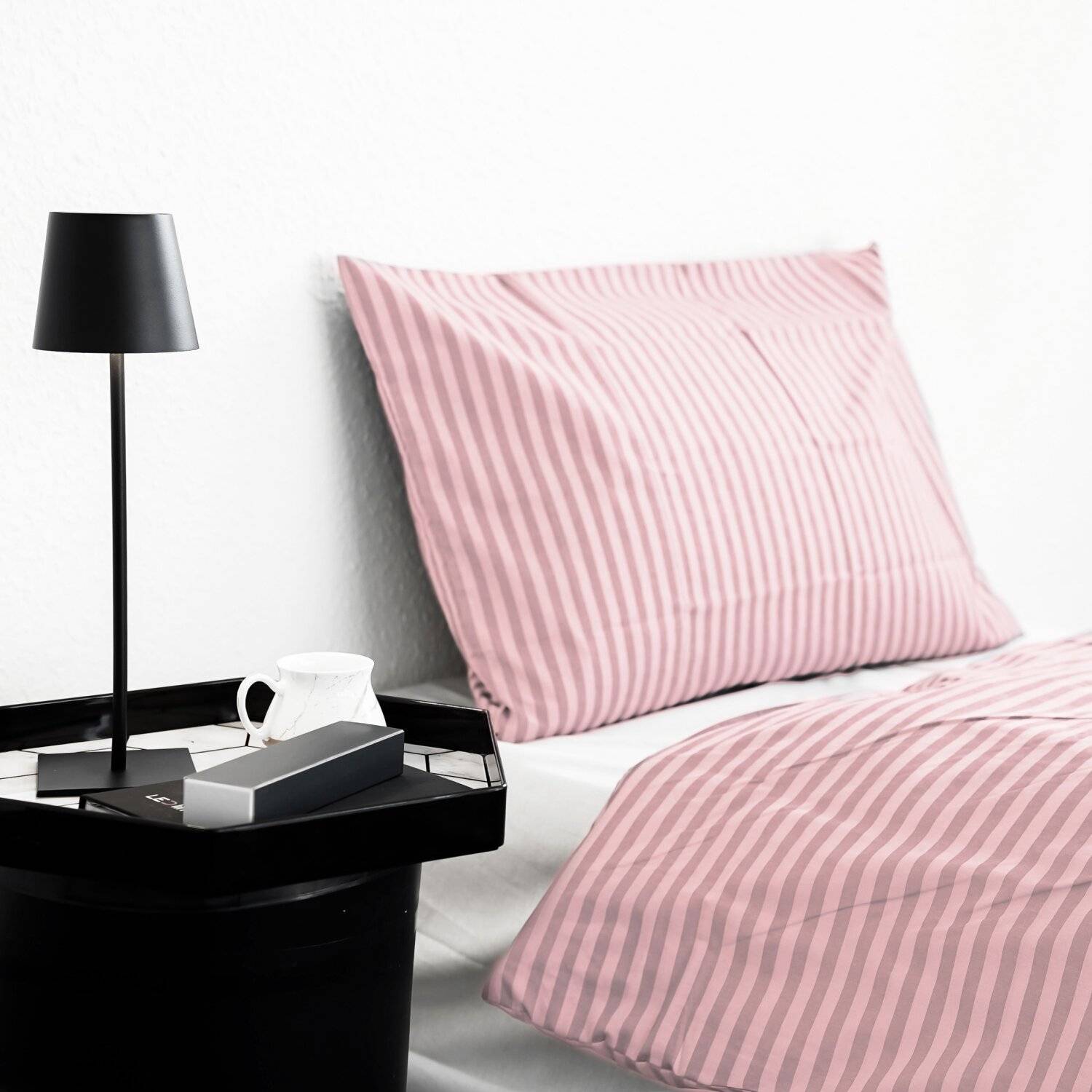 Gestreifte Bettwäsche mit Reißverschluss 155x220 cm, Kissenbezug 80x80 cm Rosa