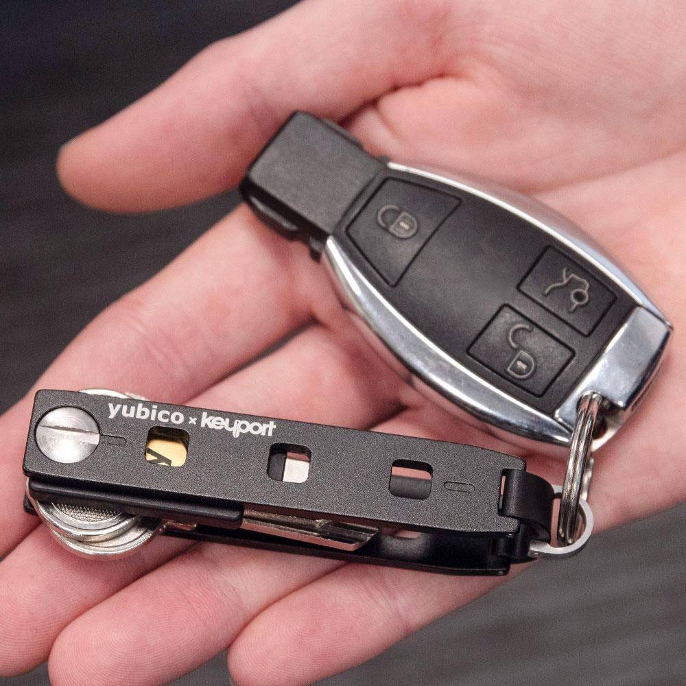 Yubico x Keyport Pivot 2.0