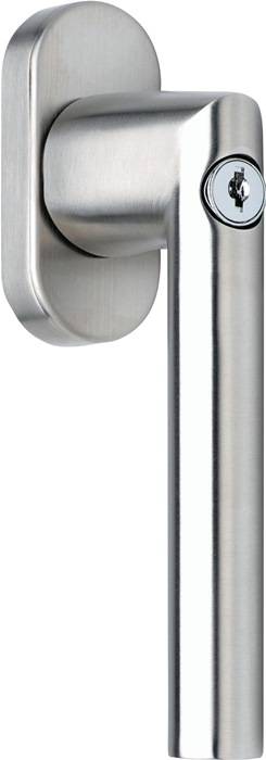 Eine Nahaufnahme eines Türgriffs aus Edelstahl mit modernem, zylindrischem Design, montiert auf einer gebürsteten Metalloberfläche.