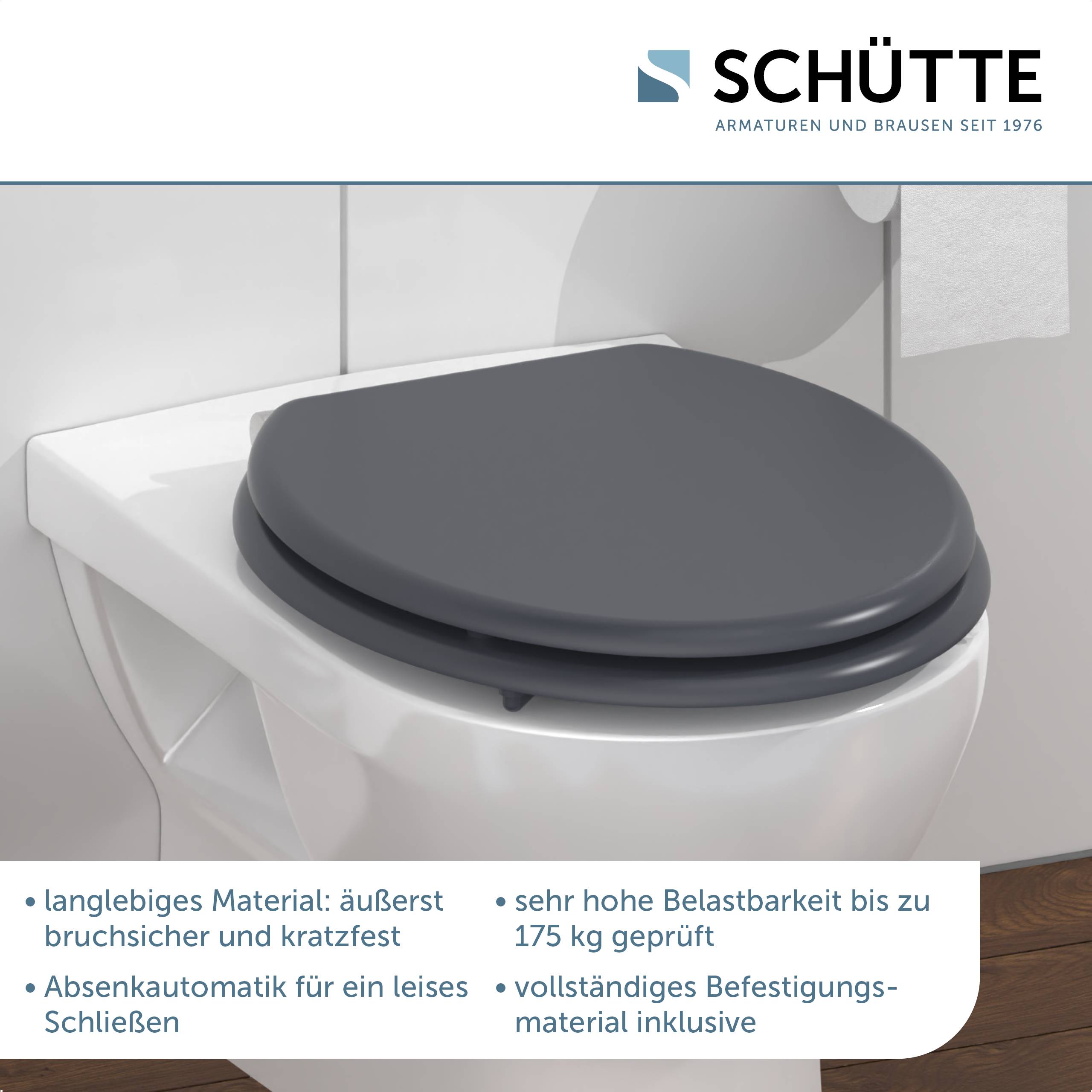 Eine Toilette mit schwarzem Sitz und angehängtem Hinweiszettel mit hervorgehobenen Eigenschaften: langlebig, leises Schließen, getestet bis 175 kg, alle Teile enthalten.