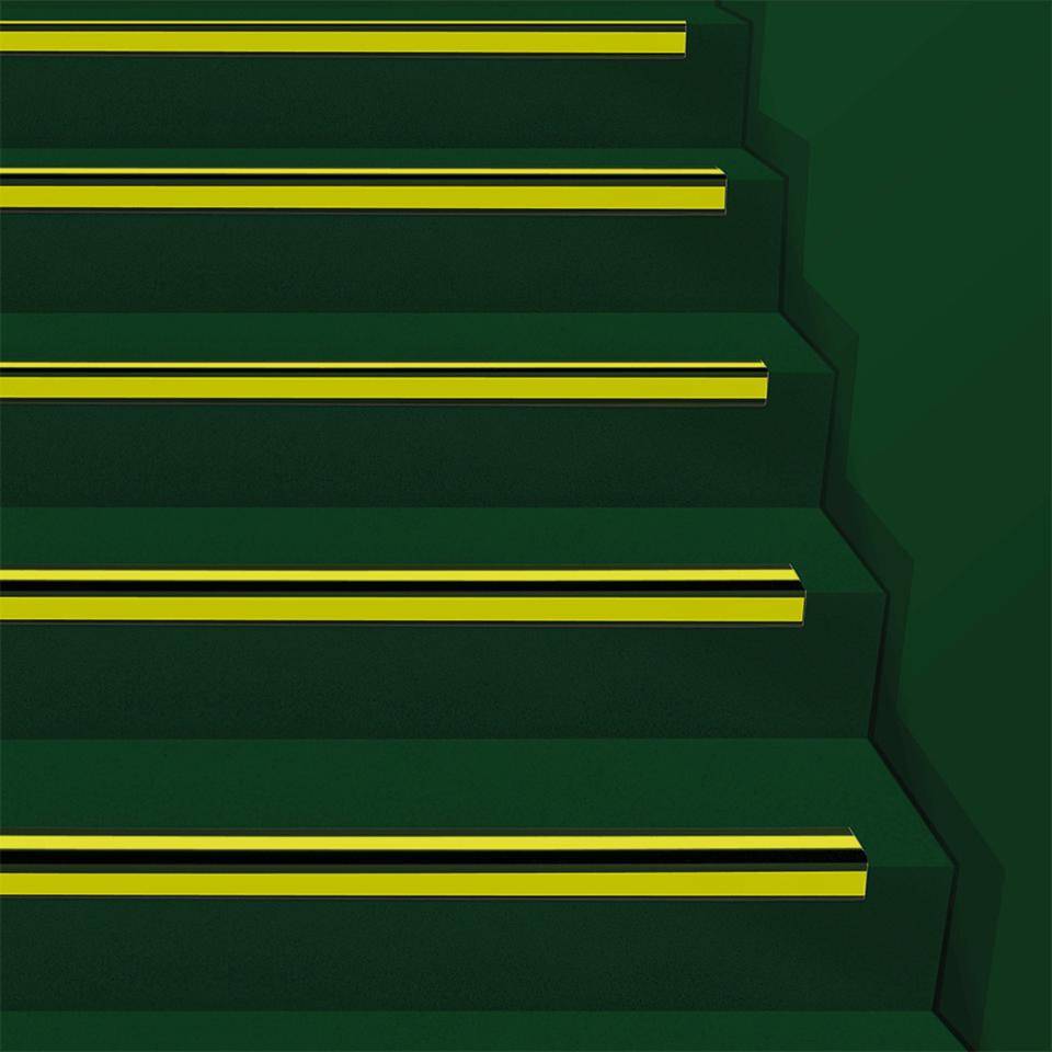 PERMALIGHT® power langnachleuchtend Treppenkantensch.profil, 3 Streifen, R10/R13 schwarz, 66x30x1000mm, DIN 67510