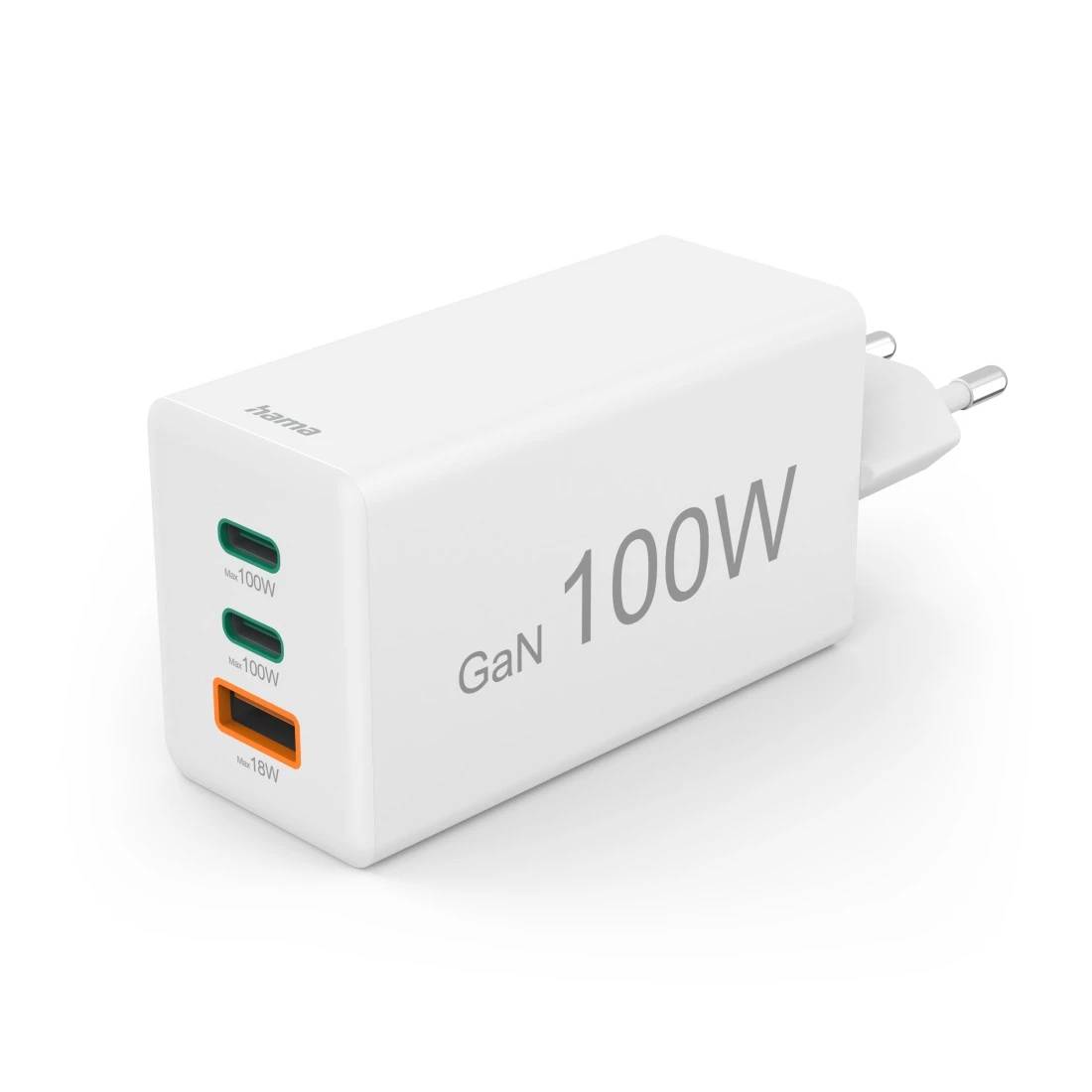 Weißes 100W GaN-Wandladegerät mit drei Anschlüssen, zwei USB-C und ein USB-A, dargestellt mit angeschlossenem Stecker auf weißem Hintergrund.