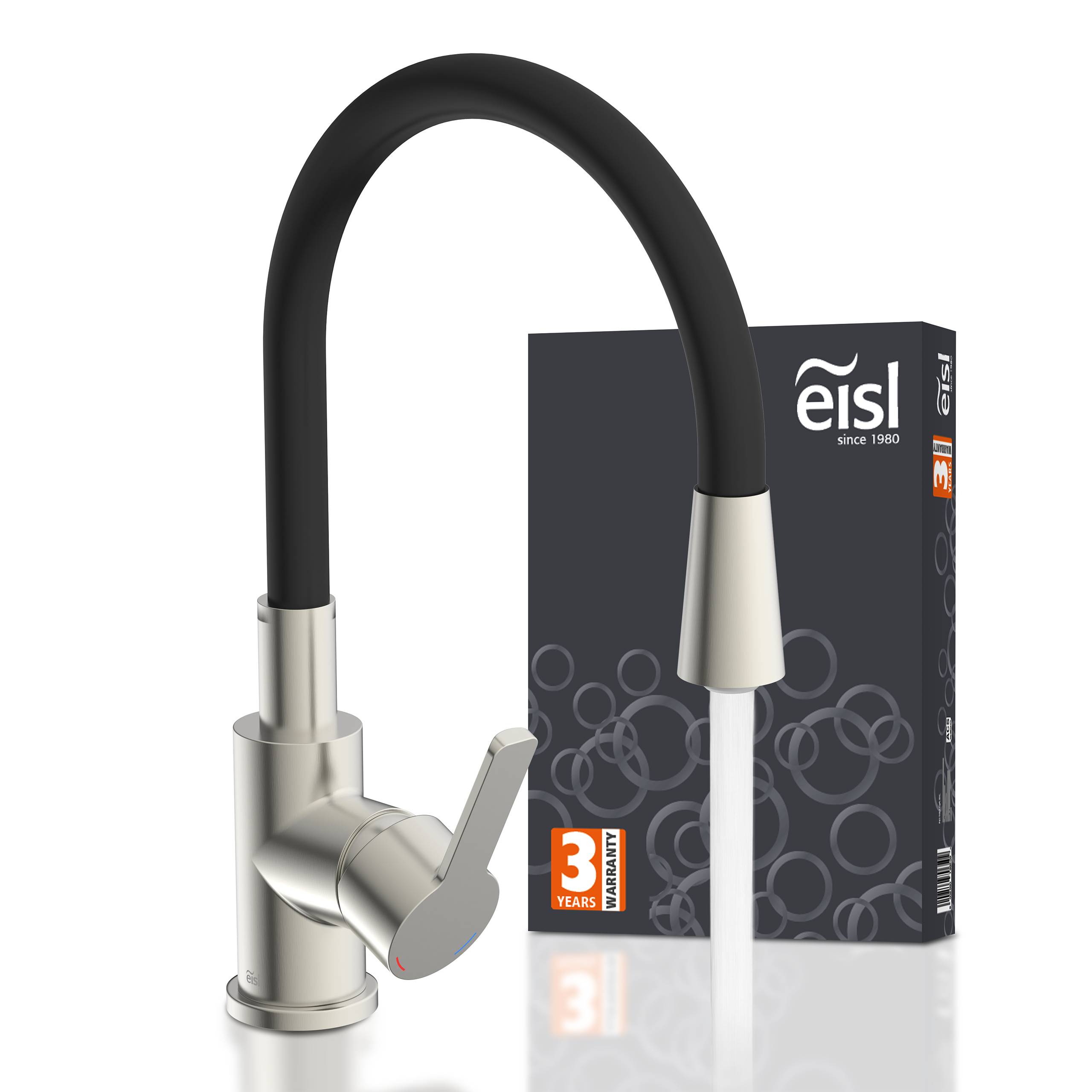 Ein eleganter, moderner Küchenarmatur mit geschwungenem schwarzem Auslauf und silberner Basis wird zusammen mit ihrer Verpackung der Marke „eisl