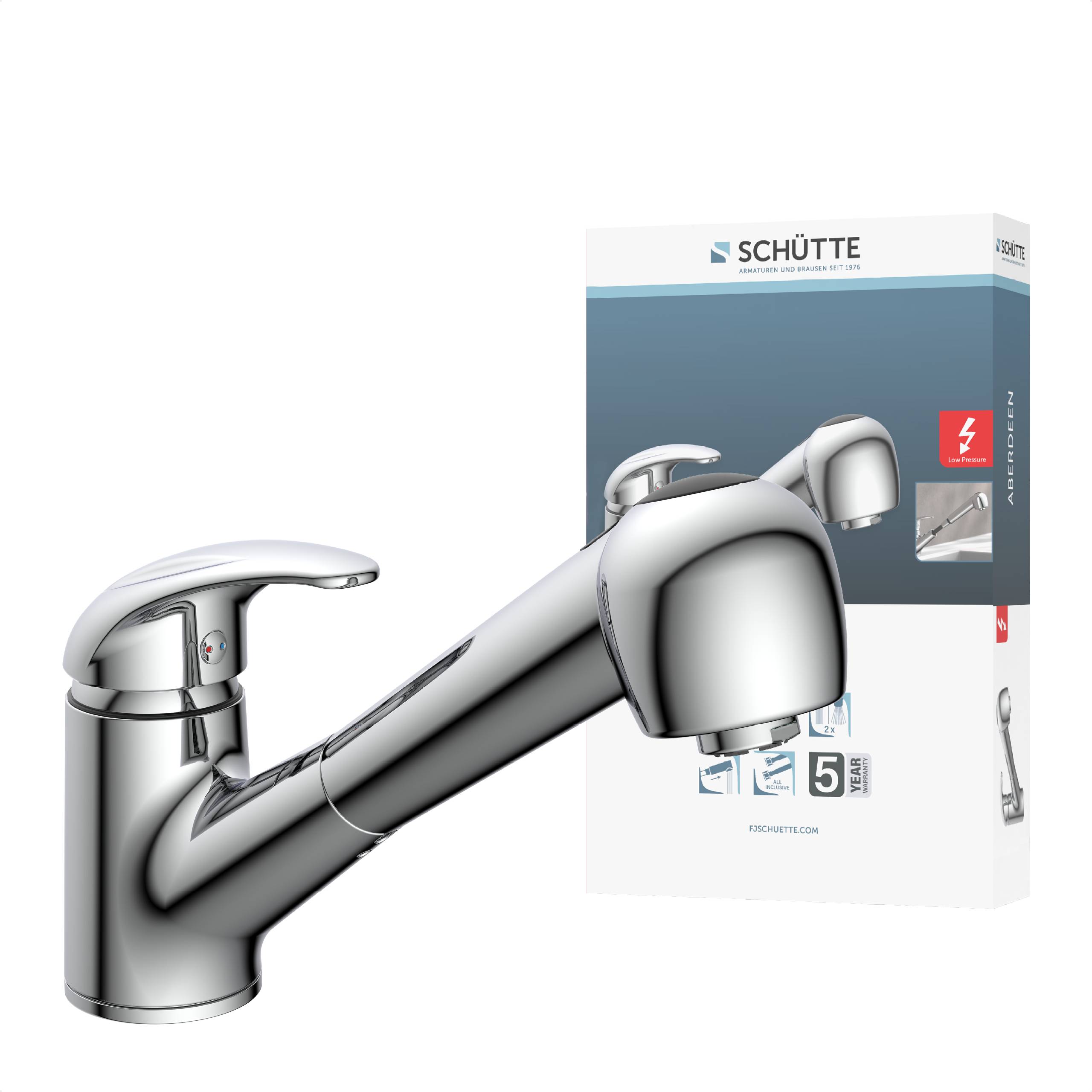 Ein glänzender Chrom-Küchenhahn mit seitlich montiertem Hebel und ausziehbarer Brause. Karton im Hintergrund mit der Markenaufschrift 