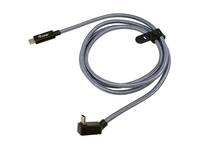 Aufgewickeltes graues Kabel mit USB-Stecker auf einer Seite und abgewinkeltem Stecker auf der anderen Seite, gehalten von einer schwarzen Klammer auf weißem Hintergrund.