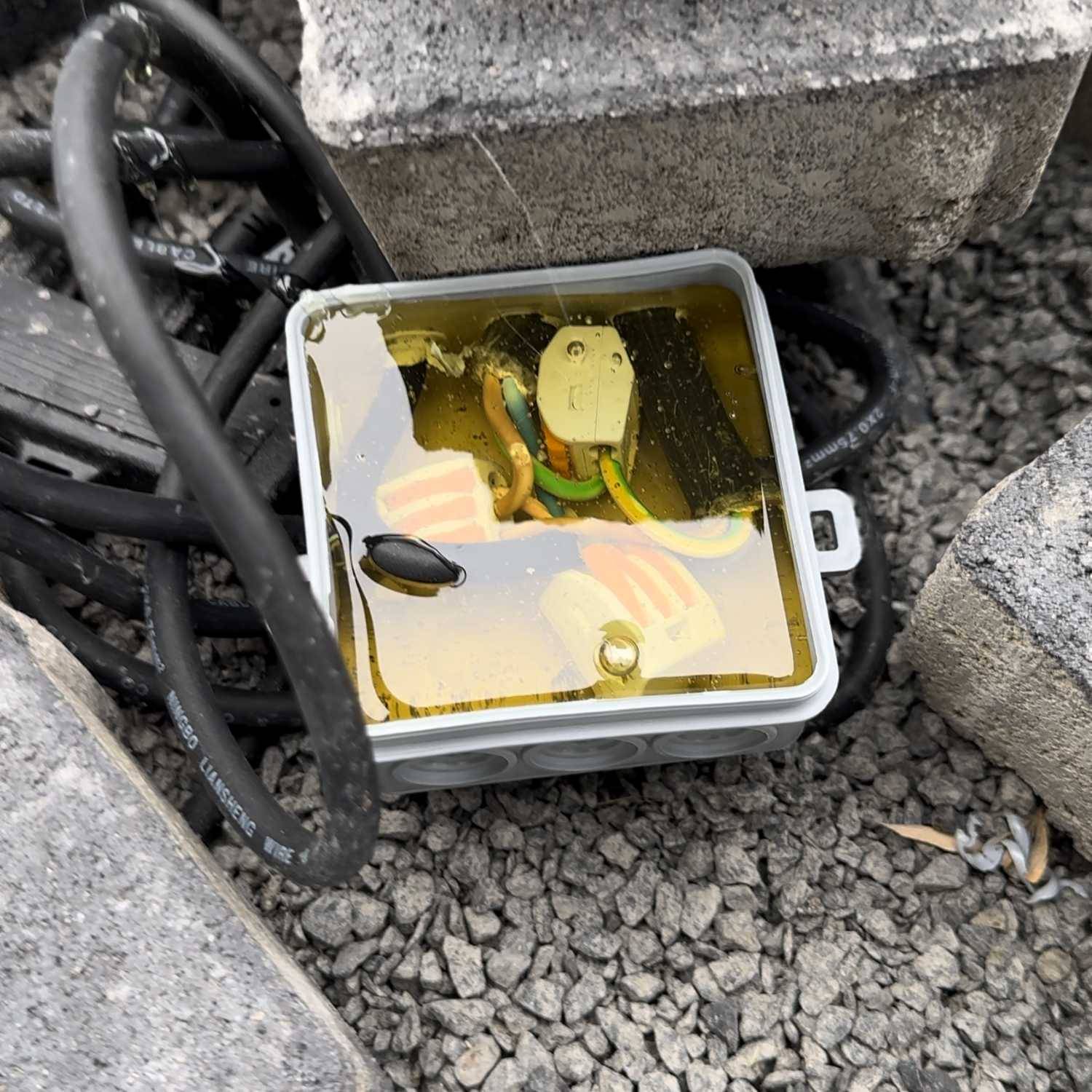 Elektrovergussmasse Epoxidharz IP68 & IP69 bis 1000 Volt, 40kg braun-transluzent (durchsichtig)  wasserdicht für Abzweigdosen