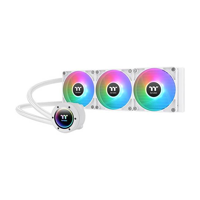 Ein weißes Computer-Kühlsystem mit drei kreisförmigen Lüftern, von denen jeder farbige LED-Lichter ausstrahlt, verbunden durch weiße Rohre.