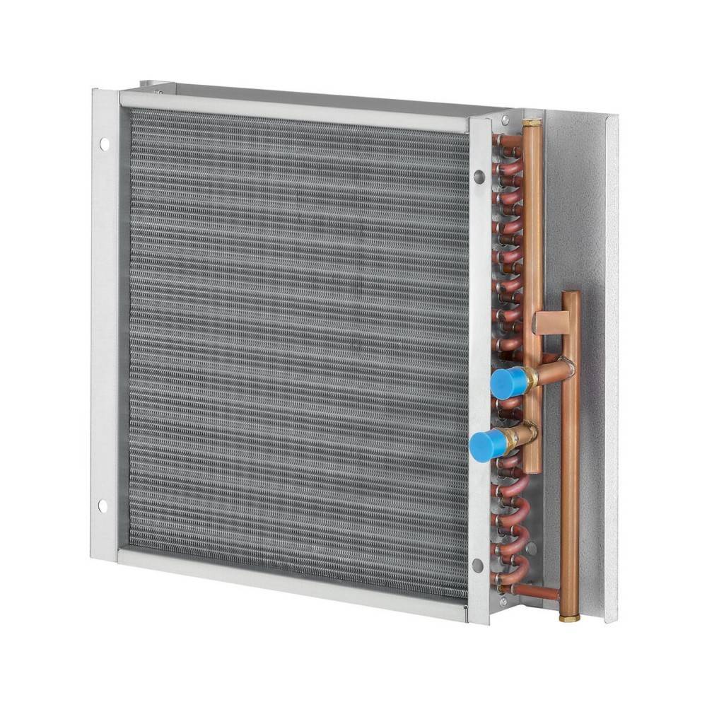 „Ein industrieller Wärmetauscher mit Kupferrohren und einer gewellten Rippenstruktur, der in HVAC-Systemen für eine effiziente Wärmeübertragung verwendet wird.