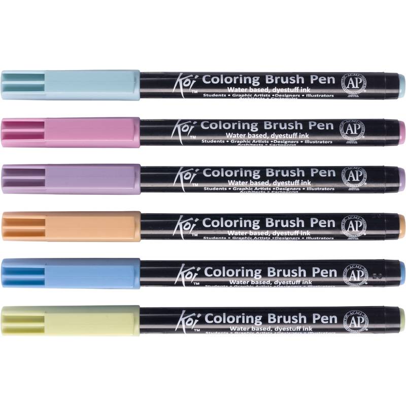 Sechs Koi Aquarellpinsel-Stifte in verschiedenen Farben: blau, lila, rosa, orange, braun und grün, horizontal ausgelegt.