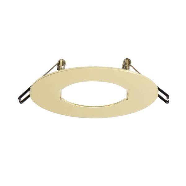 Ein kreisförmiger, beigefarbener Deckenleuchtenrahmen mit verstellbaren Befestigungsclips, von unten betrachtet.