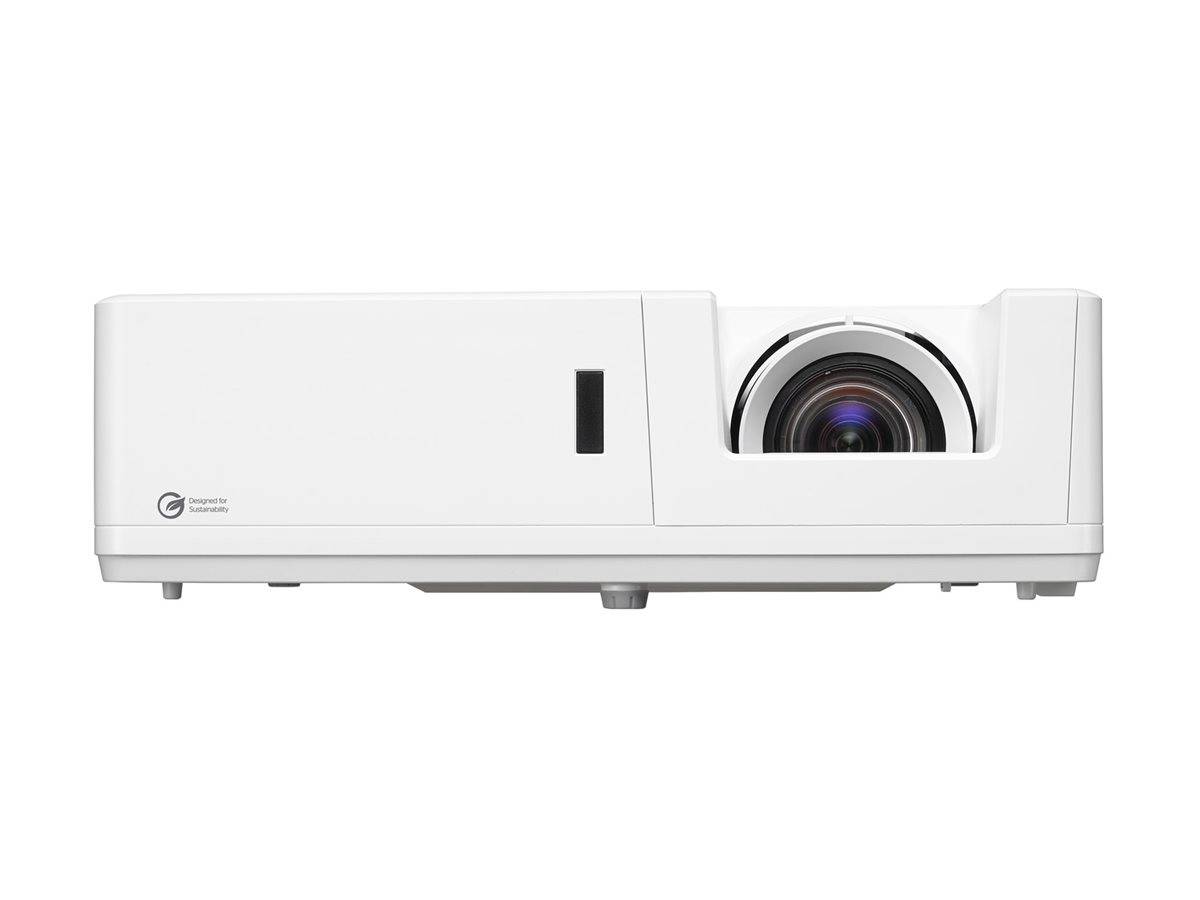 Weißer Multimediaprojector von vorne auf neutralem Hintergrund zu sehen, mit dem Objektiv auf der rechten Seite.