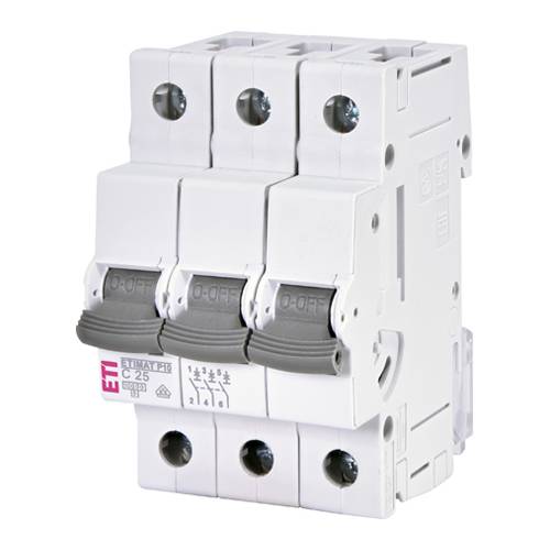 Ein weißer dreipoliger Leitungsschutzschalter mit Schaltehebeln in Stellung „EIN