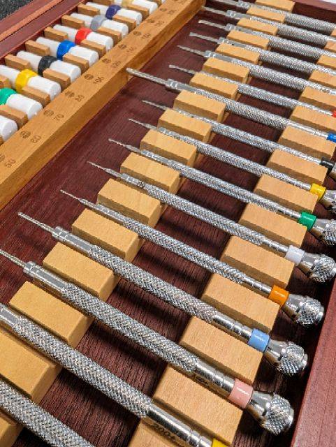 SELVA Schraubendreher-Set in Holzbox mit Ersatzklingen