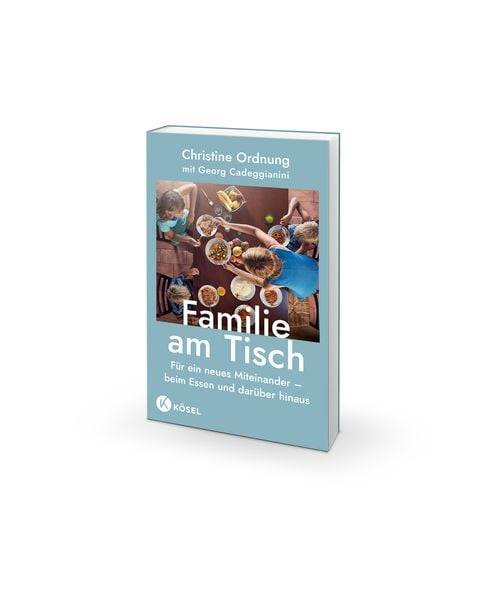 Familie am Tisch